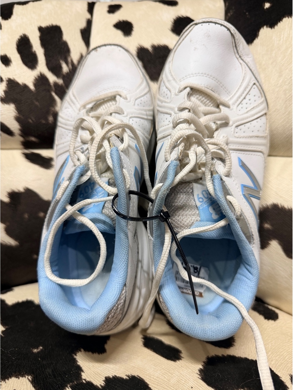 New Balance White and Light Blue Athletic Sneakers Size 8.5